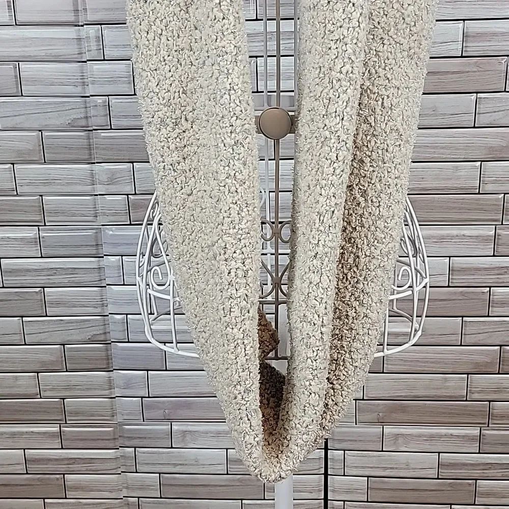 Unbranded infinity scarf One Size - Picture 3 of 6